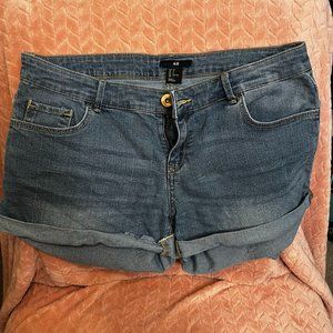 H&M Stretch Roll Up Jean Shorts
